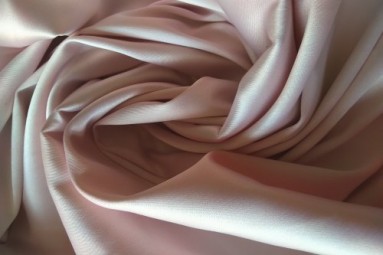 Duchesse satin pink