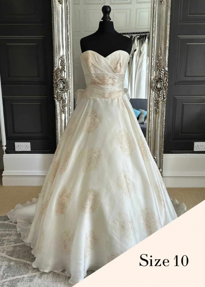 Dress Labels 28